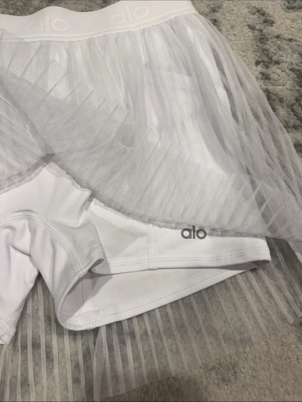 ALO Yoga White Sheer Tulle Skirted Bike Shorts/ Tennis Skirt